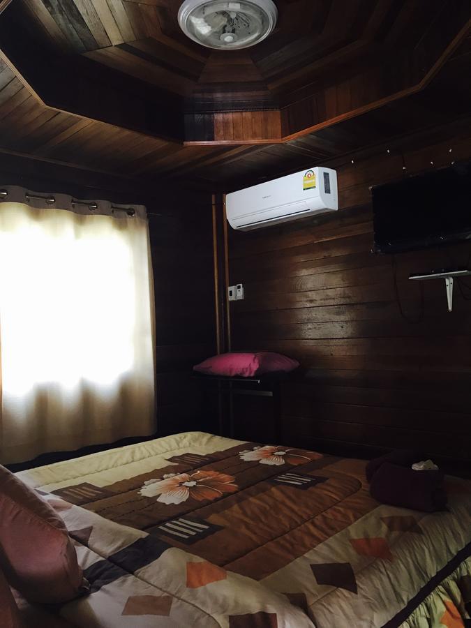 บ้านเรือนไท มวกเหล็ก Ban Ruenthai Muaklek Exterior photo