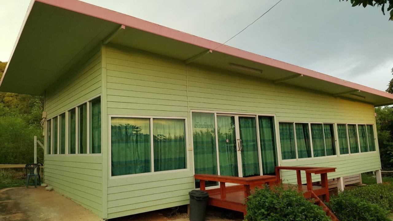 บ้านเรือนไท มวกเหล็ก Ban Ruenthai Muaklek Exterior photo